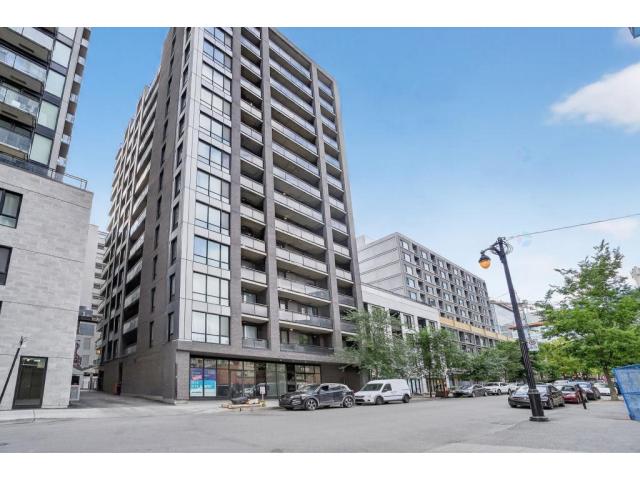 Photo Fully-Furnished penthouse 100 m from Concordia University (Montreal, Quebec) image 5/6