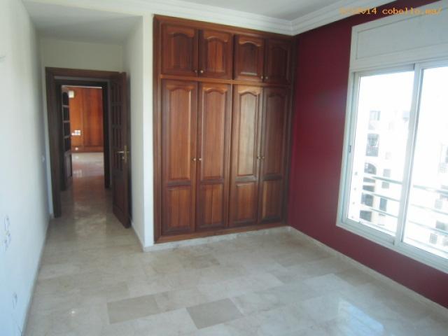 Photo Grand appartement avec belle terrasse en location à au haut d'agdal image 5/6