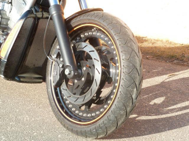 Photo Harley-Davidson V-Rod avec 280s puissants image 5/6