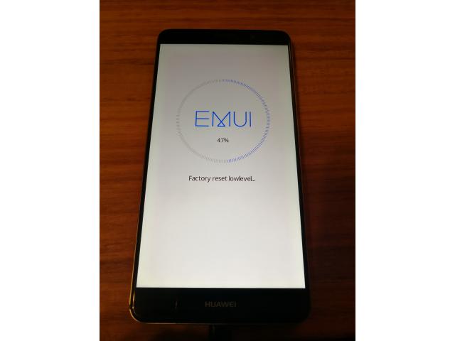 Photo Huawei Mate 9 64GB / 4GO pour pièces (bugs) / Ecran nickel et batterie neuve image 5/6