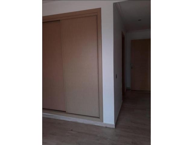 Photo joli appartement vide résidence fermé les champs nassim image 5/5