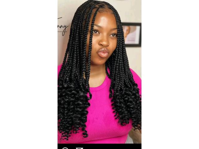 Photo Knotless Braids image 5/6