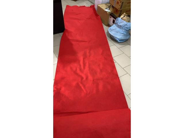 Photo LOCATION DE TAPIS ROUGE ET POTELETS A DAKAR image 5/5