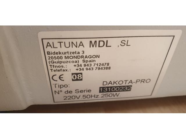 Photo Machine à reproduction de clés      (TT 02) image 5/5