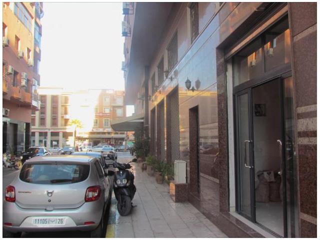 Photo Magasin/bureau en location. De 15 M² de sol et 12 M² sur alal el fassi image 5/5