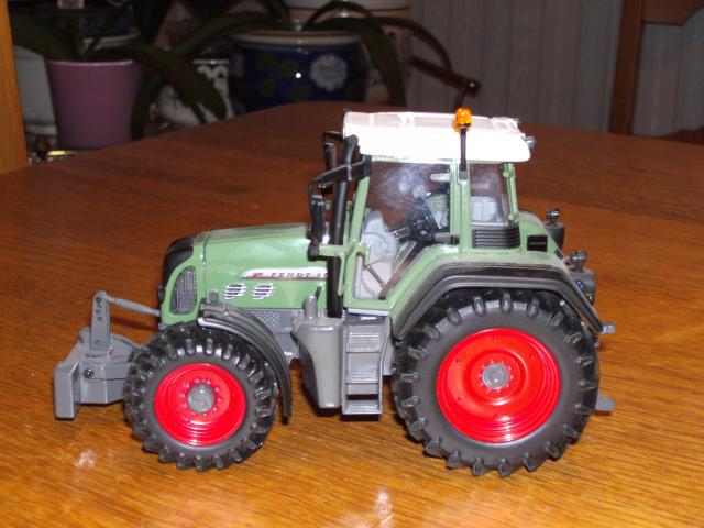 Photo Miniature Tracteur Fendt 818 image 5/6