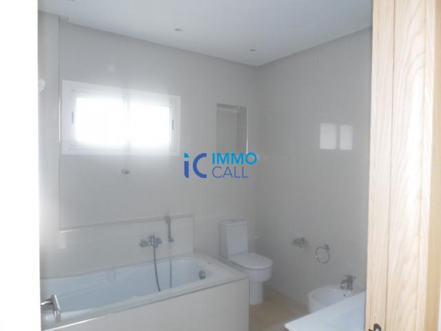 Photo Neuve villa de 550 m² en location située à Souissi image 5/5