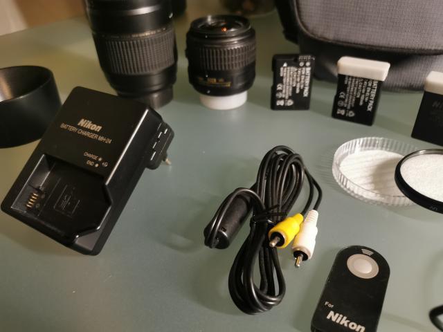 Photo Nikon D3200+Objectifs+accessoires image 5/6
