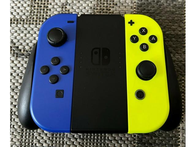 Photo Nintendo Switch avec 13 jeux image 5/6