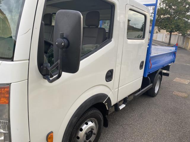 Photo Nissan benne. cabstar benne double cabine 6 places comme neuf contrôle ok vierge .  avec moteur n400 image 5/6