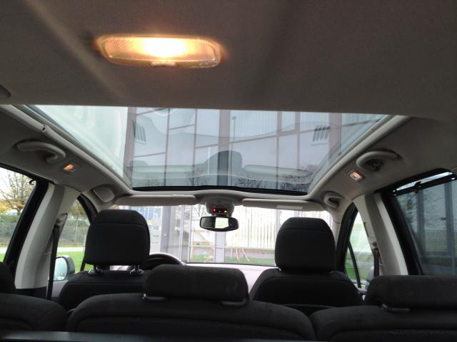 Photo PEUGEOT 308 SW  PREMIUM PACK 1.6 HDI 110CH image 5/6