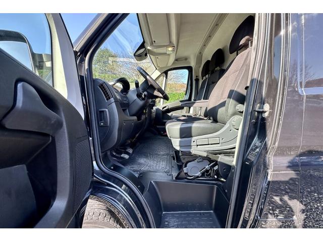 Photo Peugeot Boxer 2.2 BlueHDi L3H2 Pro S&S - 03 2021 image 5/6