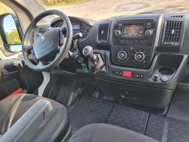 Photo Peugeot Boxer 9/2021 L2H2 2.2hdi 136cv 46249km Airco Cruise image 5/6