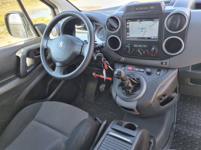 Photo Peugeot Partner 7/2018 1.6hdi euro6 Gps airco cruise control image 5/6