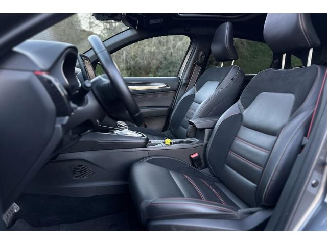 Photo Renault  Arkana 1.6 RS-Line E-Tech Hybrid - 01 2023 image 5/6