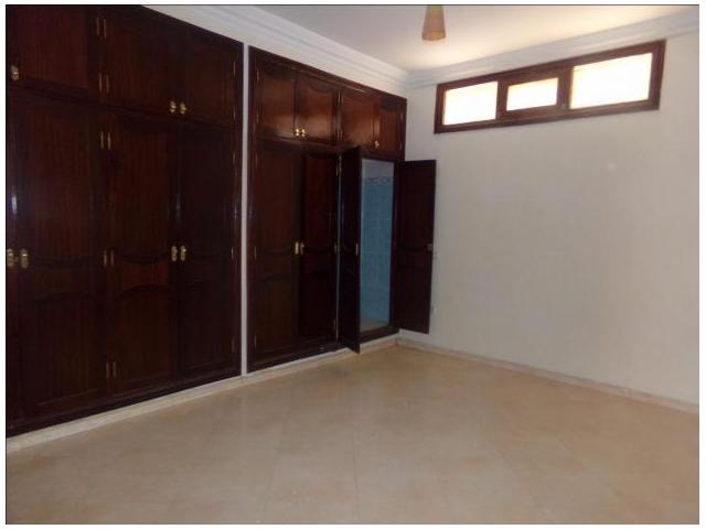 Photo Spacieuse villa à usage commercial ou habitation à Targa image 5/6
