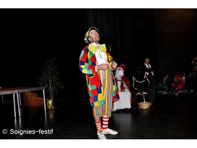 Photo Spectacle de clown pour égayer la fête de Saint Nicolas image 5/6