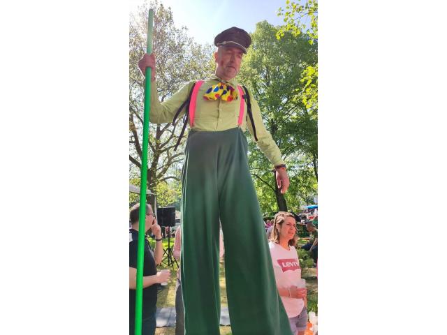 Photo Spectacle pour Saint Nicolas, Noël, vos fêtes,... Des animations de rue pour égayer vos marchés de N image 5/6