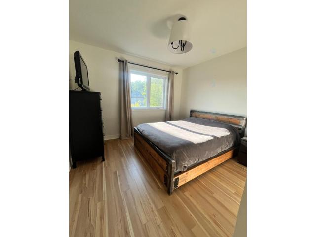 Photo Superbe maison de 3 chambres à l'étage - Bedford (Quebec) image 5/6