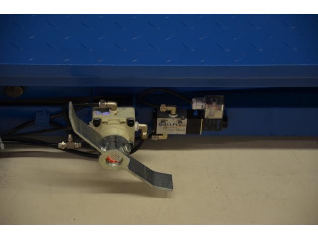 Photo Table élévatrice pour scooters et motos TS-C300 jusqu’à 300 kg de charge utile image 5/6