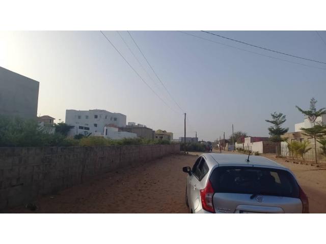 Photo Terrain de 600 mètres carrés délibération à Saly image 5/5