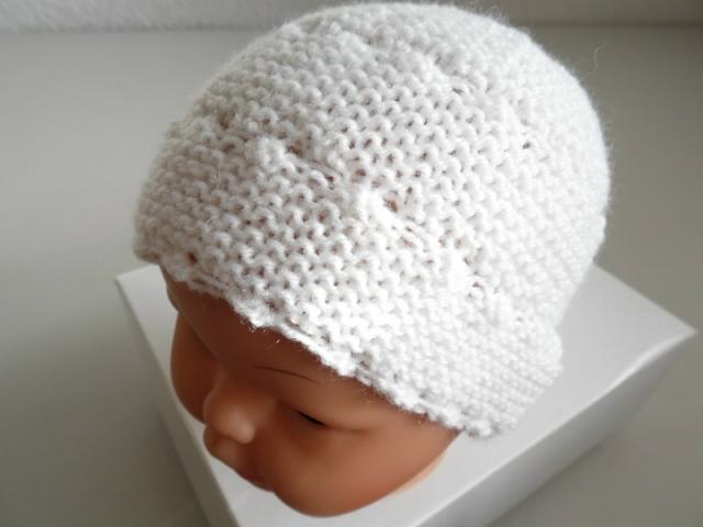 Photo Tricot bébé bonnet et chaussons blancs laine image 5/6