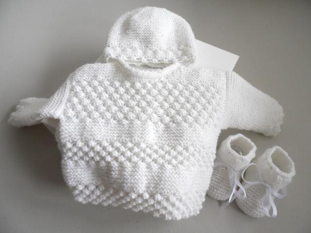 Photo Tricot bébé ensemble laine blanc mixte image 5/5
