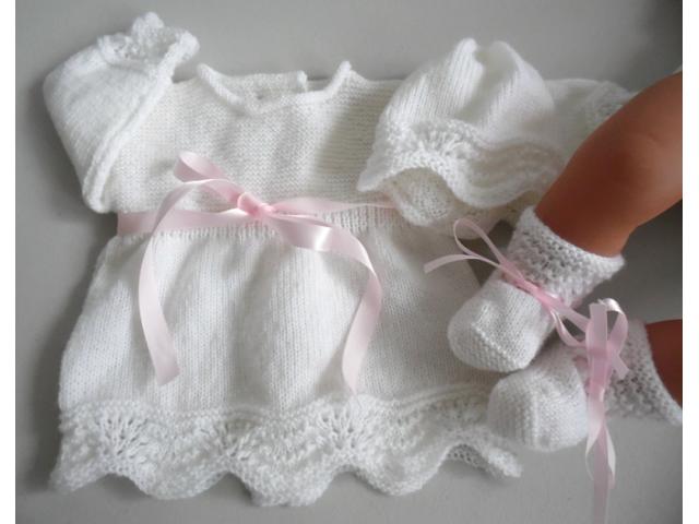 Photo Tricot laine bébé fait main brassière rose image 5/6