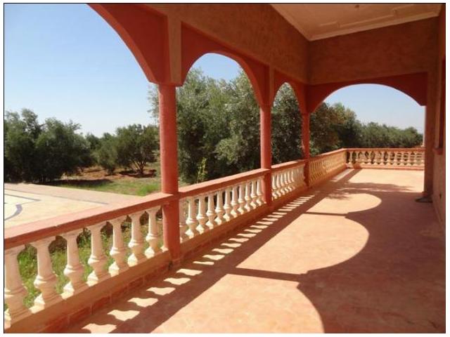 Photo Villa à Vendre vc Jardin et Piscine Sur La Route D ourika image 5/6