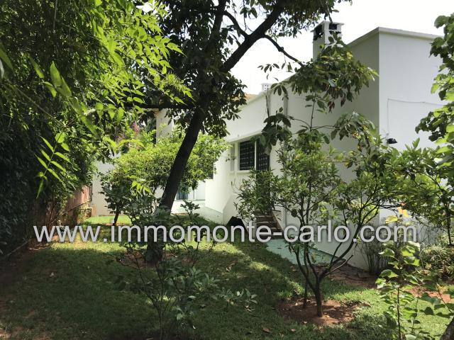 Photo Villa avec beau jardin à louer au quartier Aviation image 5/5