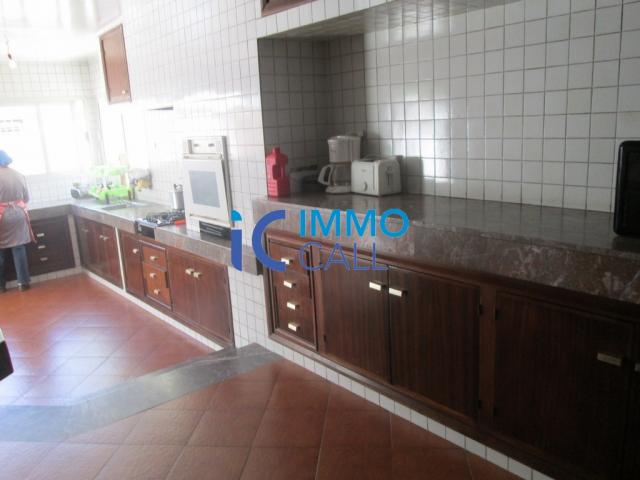 Photo Villa de 2100 m² à vendre située à Souissi image 5/6