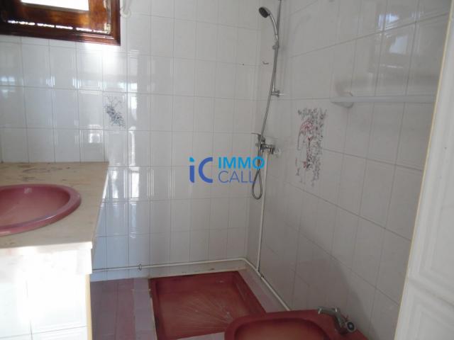 Photo Villa moderne de 700 m² en location à Hay Riad image 5/5