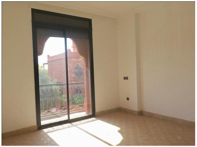 Photo Villa vide vc piscine sur la Rte de Fes image 5/6