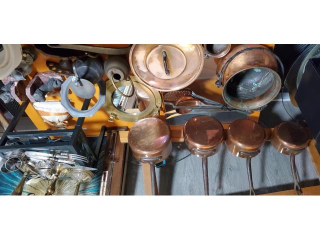 Photo VVide maisons « au village » Une brocante à la maison ! image 5/6