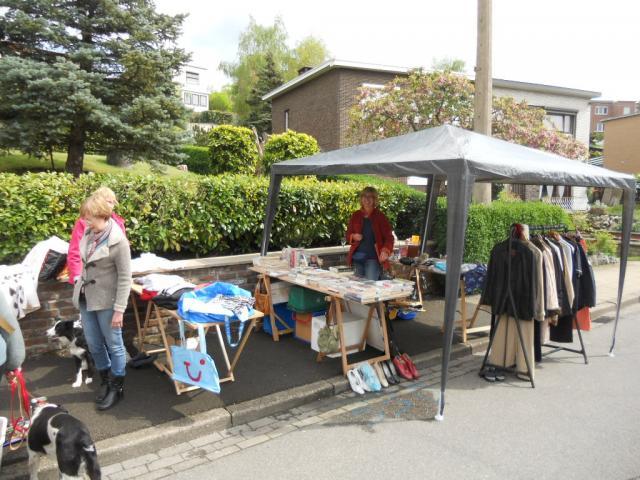 Photo 14ème Brocante de Cointe Sclessin Dimanche 4 Mai image 6/6