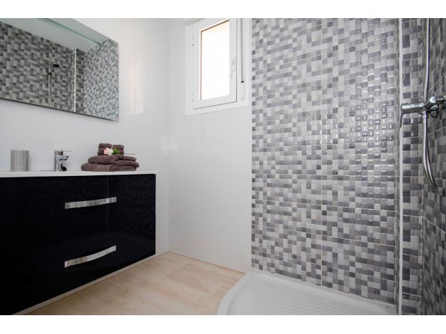 Photo 45€/personne par nuit 2 personnes minimum Villa avec piscine privée, prestations luxueuses ! image 6/6
