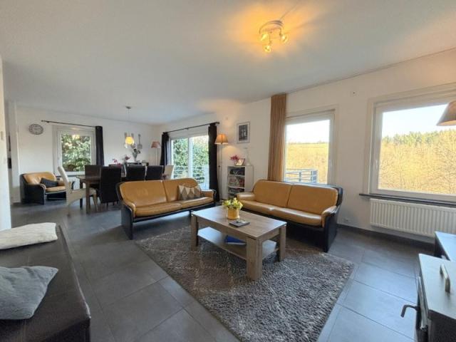 Photo 6830 Bouillon : spacieuse maison avec belle vue, 4ch - 2sdb. image 6/6