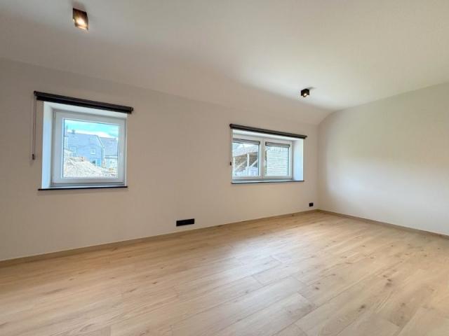 Photo 6850 Paliseul : spacieuse maison avec jardin, 3 chambres, à louer. image 6/6
