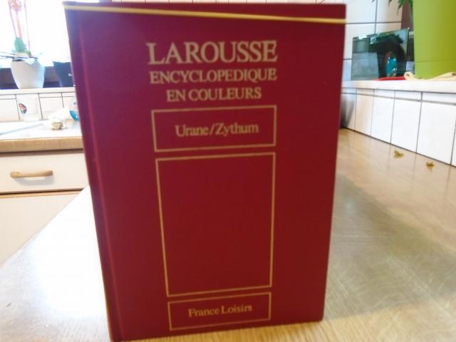 Photo a vendre collection complète de dictionnaires Larousse 22 volumes image 6/6
