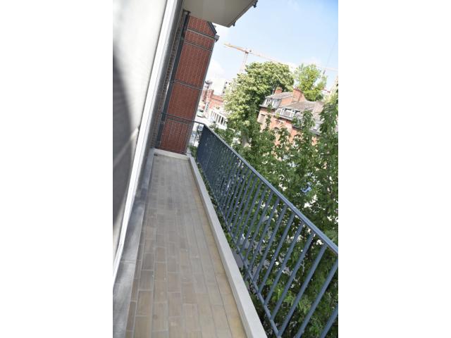 Photo Appartement 2 ch, balcons et parking à louer à Namur image 6/6