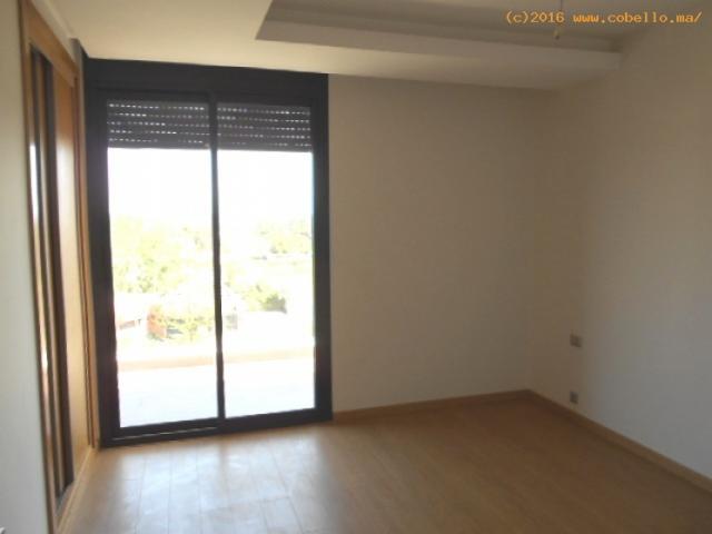 Photo Appartement de lux avec terrasse en location à Rabat Souissi image 6/6