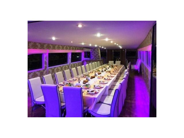Photo Bateau restaurant passagers receptif de luxe 43 m 850 invités image 6/6