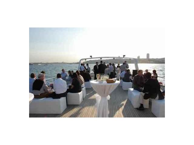 Photo Bateau restaurant receptif animation excursion de 34 m 350 passagers image 6/6