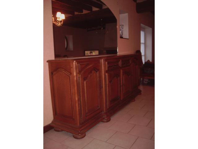Photo belle salle a manger  vitre avec 3 porte + enfilade  faire un prix image 6/6
