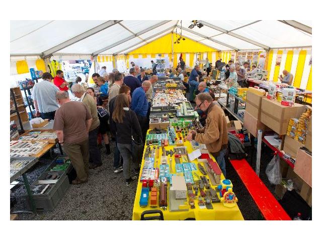Photo Bourse Trains, autos, camions, avions - Fleurus 13 Avril 2025 image 6/6
