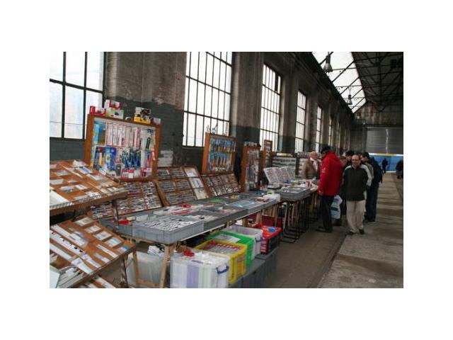 Photo Bourse Trains Miniatures - vente de livres et objets ferroviaire : Sncb ... image 6/6