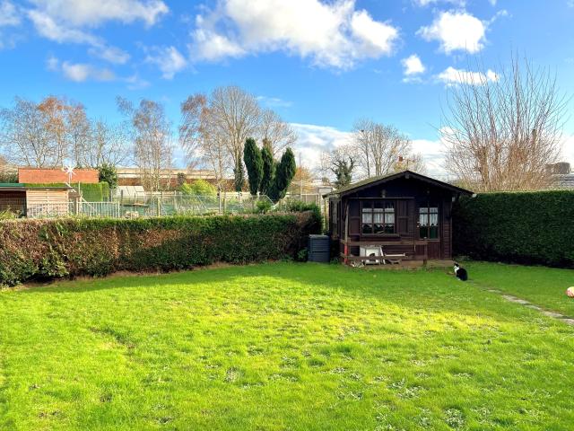 Photo Bungalow avec 3 chambres, jardin et garage! image 6/6