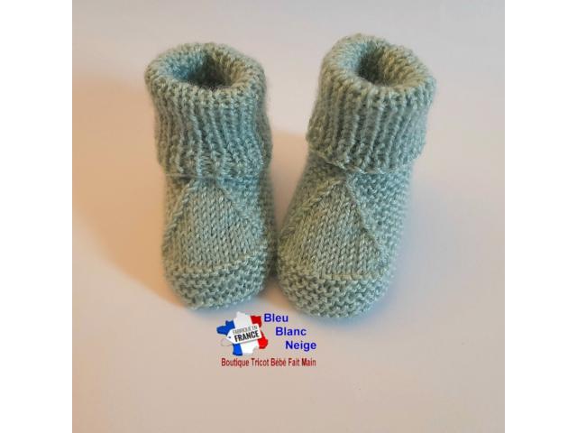 Photo Chaussons TRIANGLE tricotés main layette bébé image 6/6