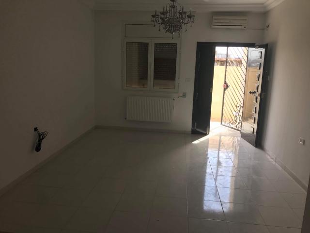 Photo Complexe habitation Haut Standing (Villa + 6 Appartements et Un studio) Ben Arous  à Tunisie image 6/6
