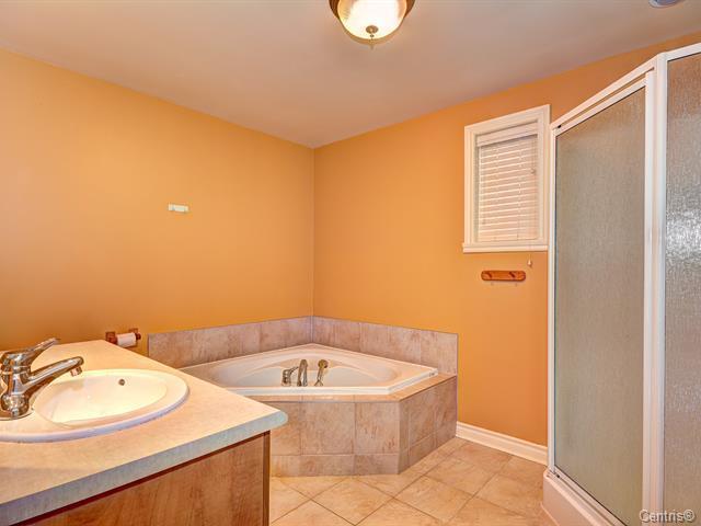Photo Condo meublé 5 1/2 vue sur les pentes à St-Sauveur (Quebec) image 6/6